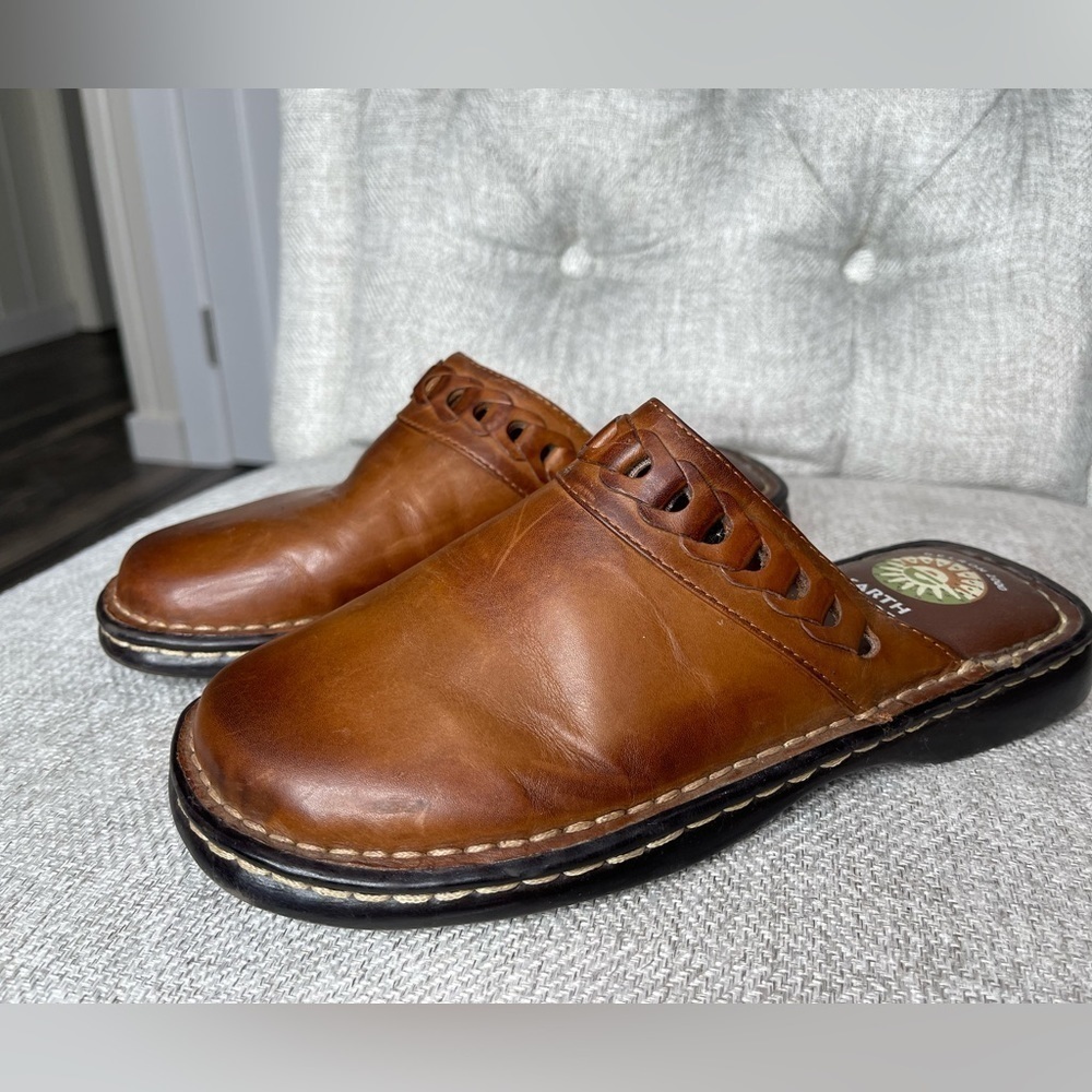 Earth Shoe Women's Size 5.5 Brown Leather Buckle Slip On Mule Clogs Shoes